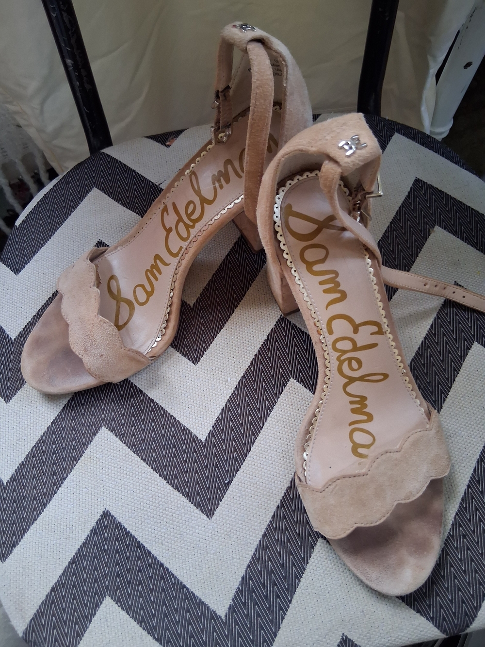Sam Edelman Women's Nude Suede Scalloped Ankle-Strap Sandals